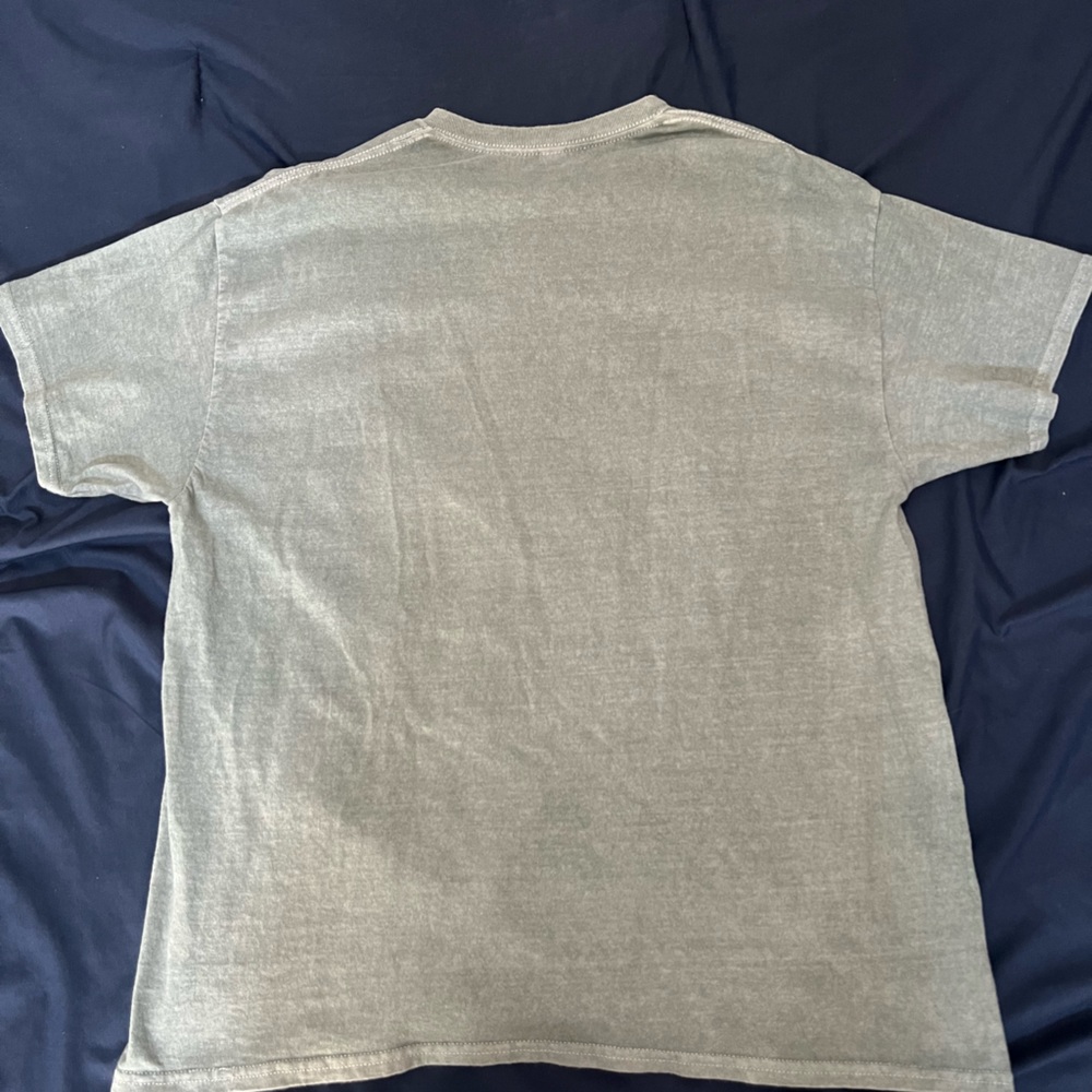 Graphic tee - Picture 2 of 3